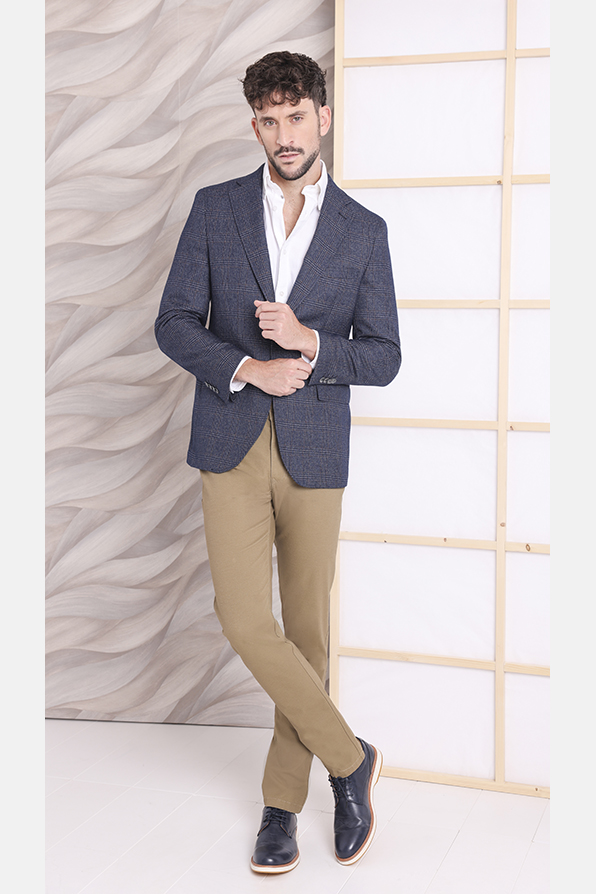 Americana azul la colección otoño-invierno Tem Fórmula moda B2B